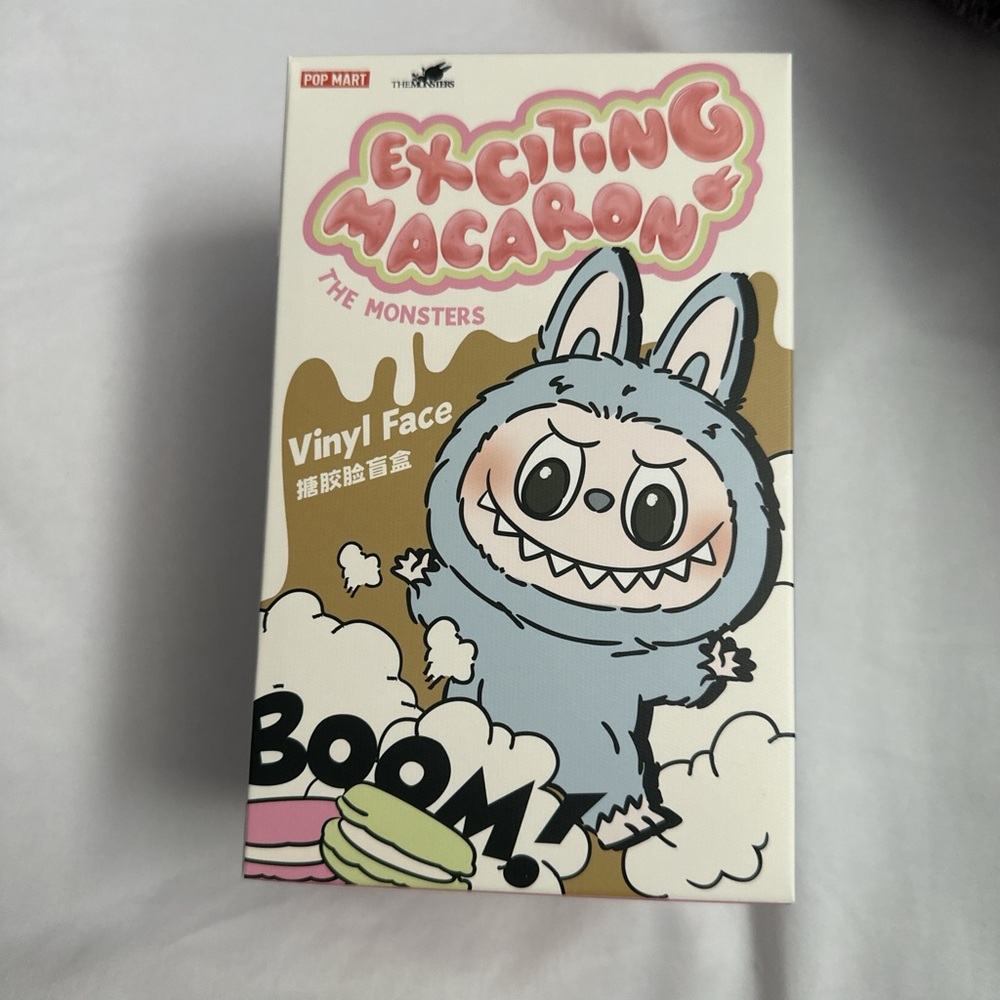 AUTHENTIC UNOPENED EXCITING MACARON LABUBU